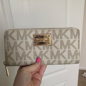 Michael Kors wallet